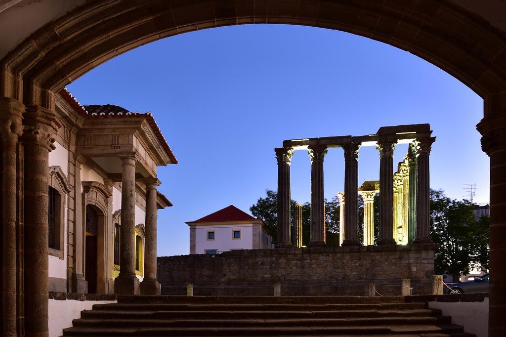 Pousada Convento De Évora Exteriör bild